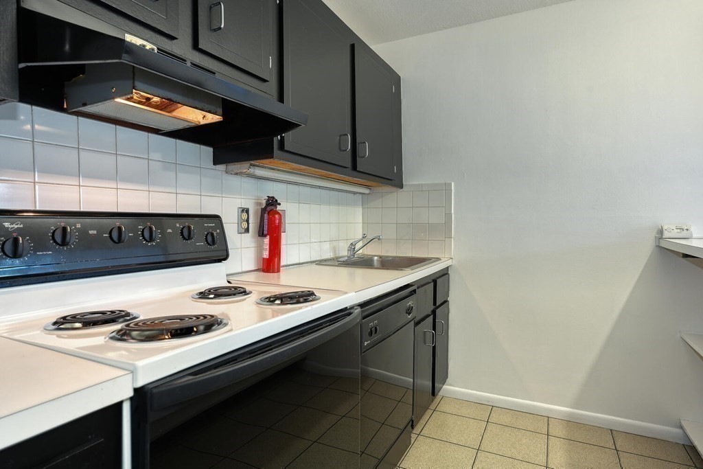 1643 Cambridge St, Cambridge