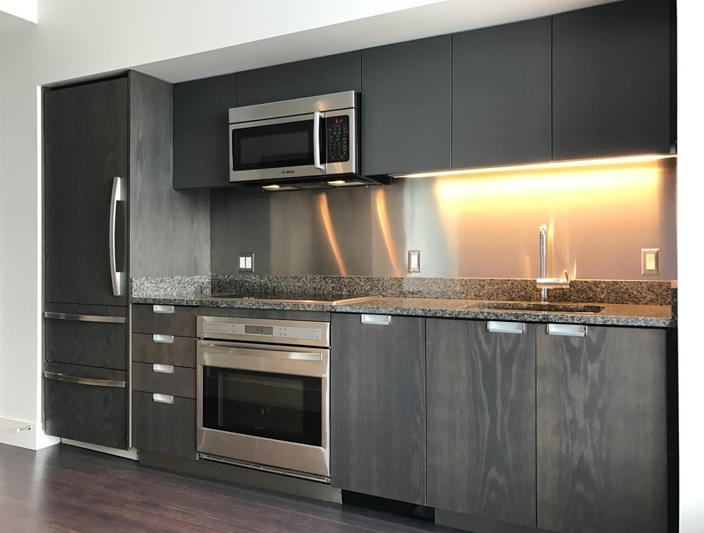 110 Stuart St, Back Bay