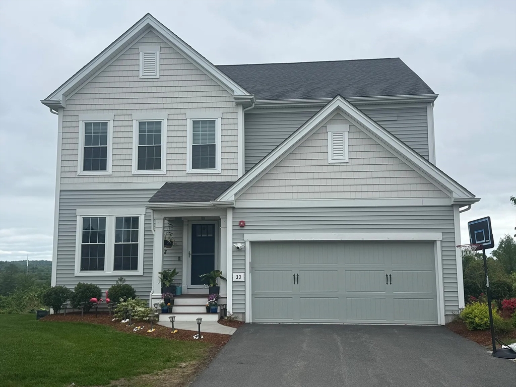 33 Poplar Ln, Hopkinton