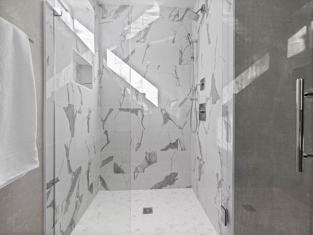 12 Deer St, Dorchester