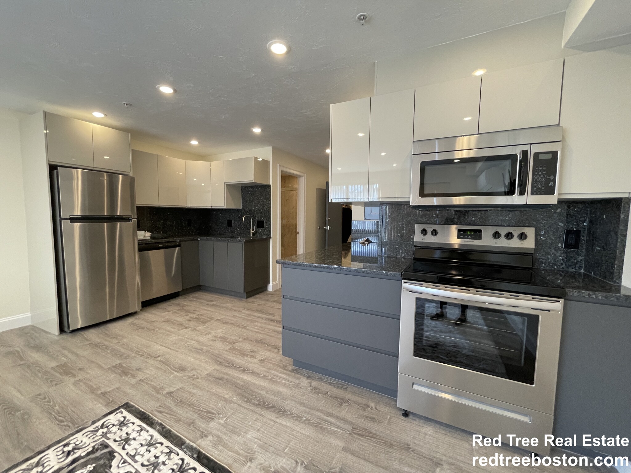 1028 Commonwealth Ave, Boston