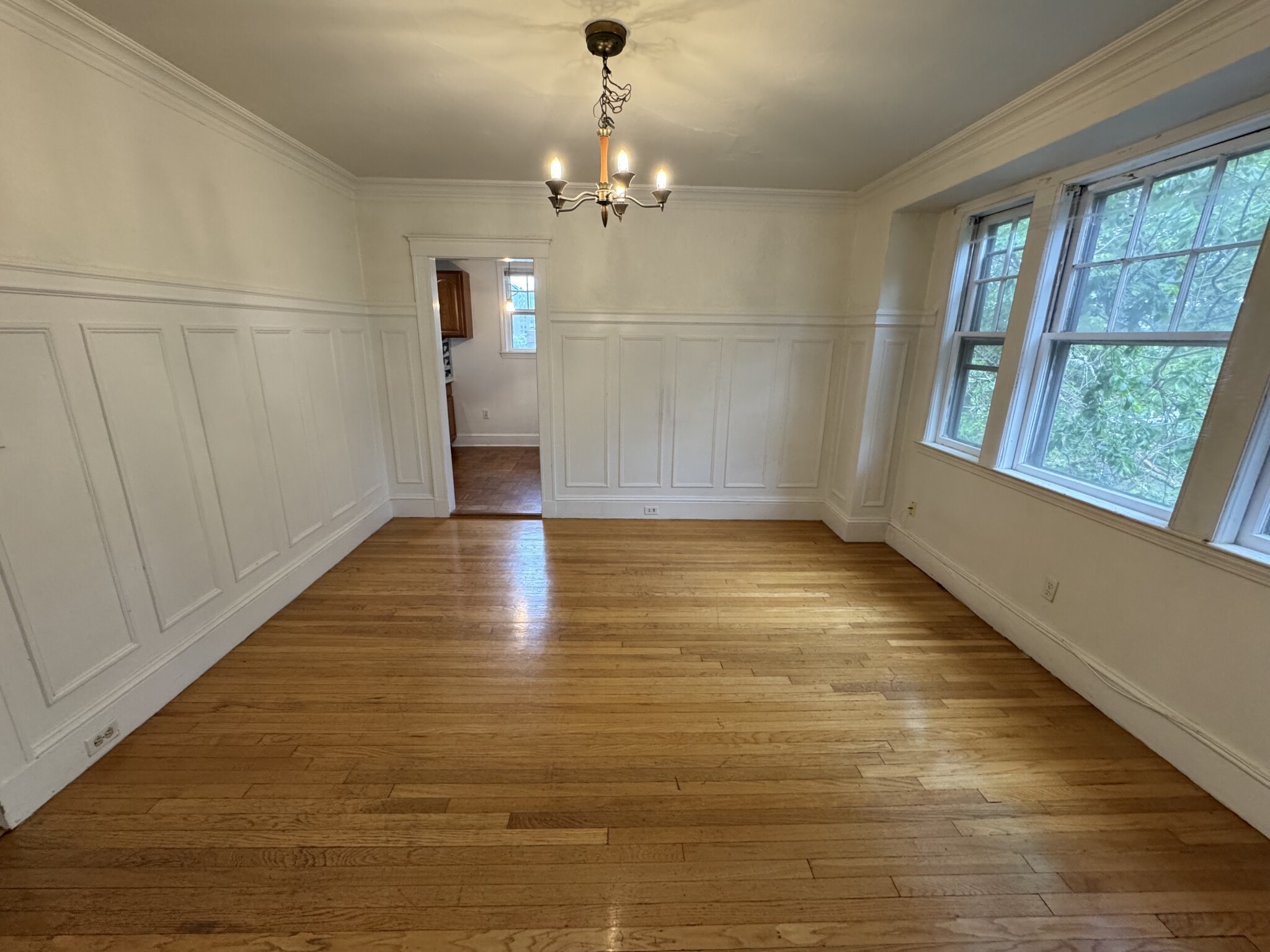 79 Winthrop Rd, Washington Square