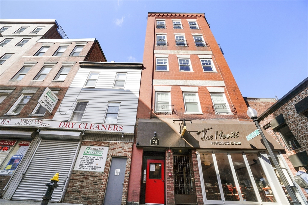 74 Salem St, North End