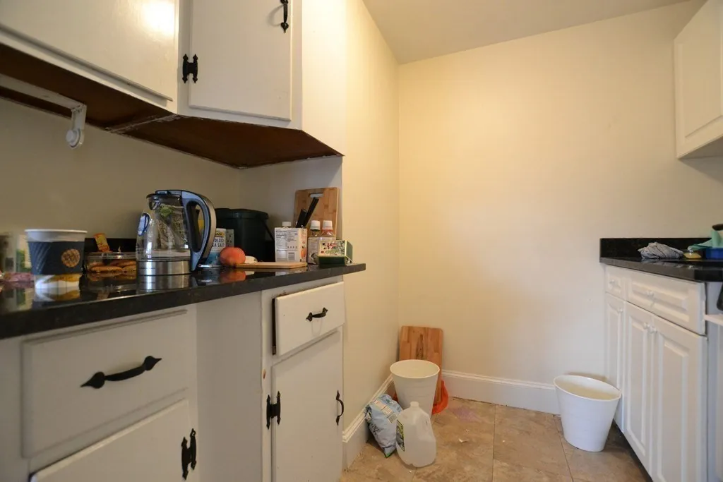 278 Harvard St, Mid-Cambridge