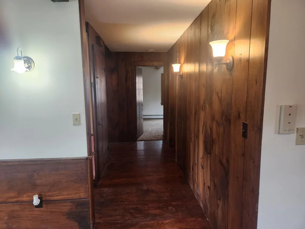 285 Main St, Spencer