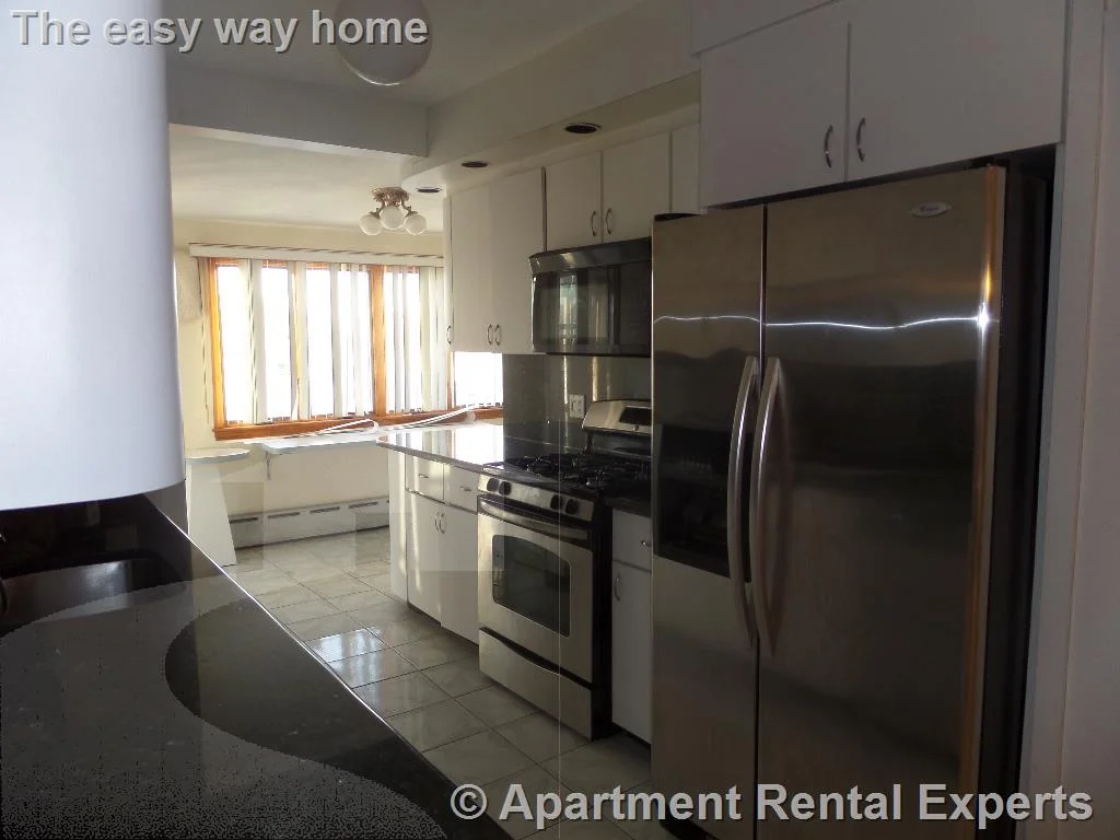 10 Windsor Rd, Tufts