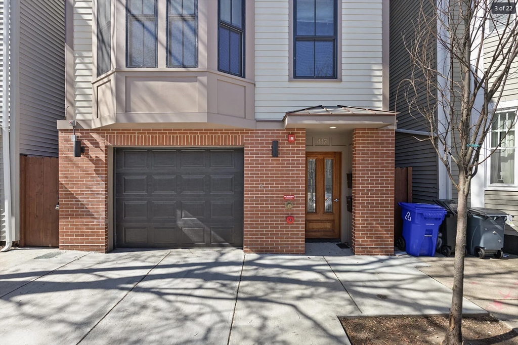 447 W 4th St, South Boston