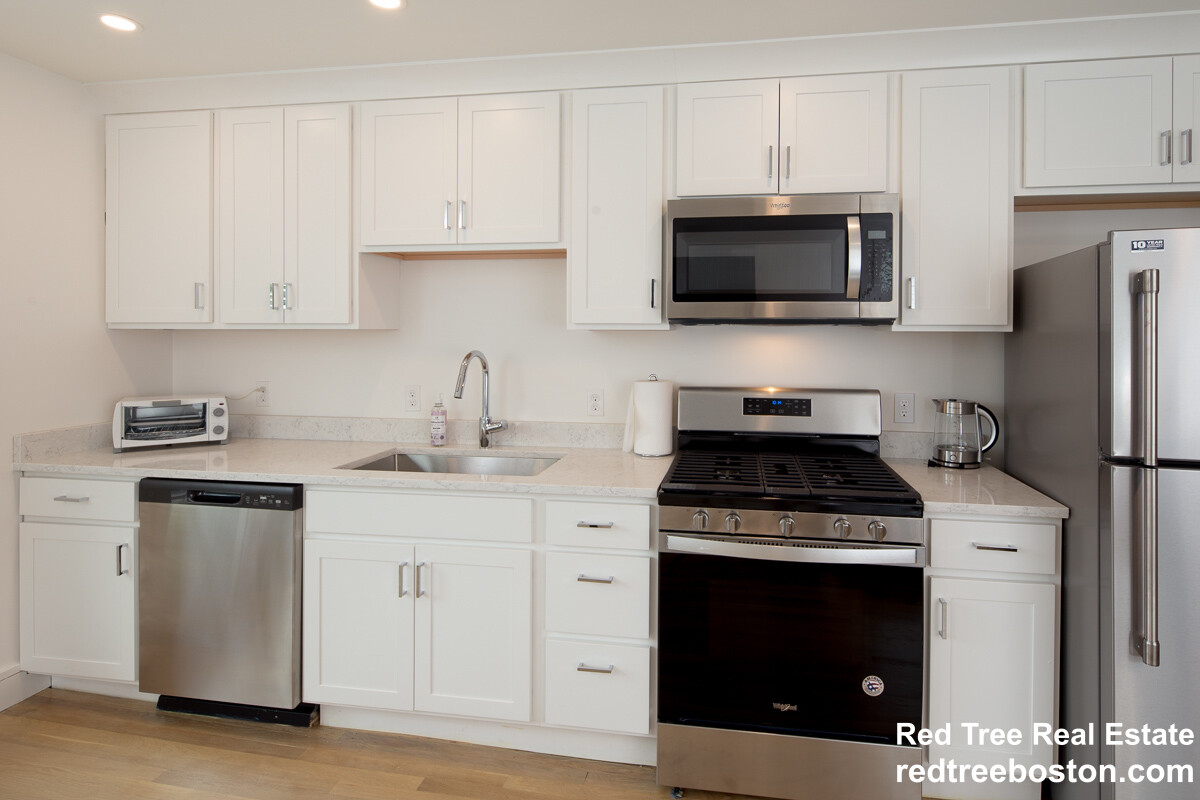 92 Brown St, South Side