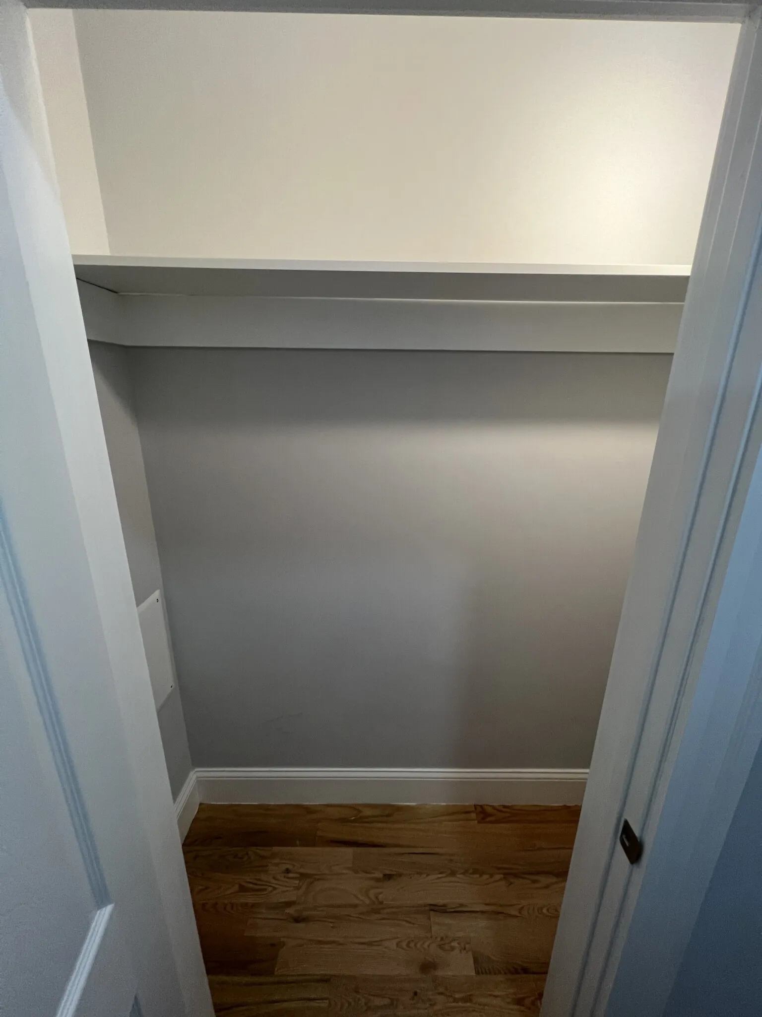 372 Oxford St, Ward Two