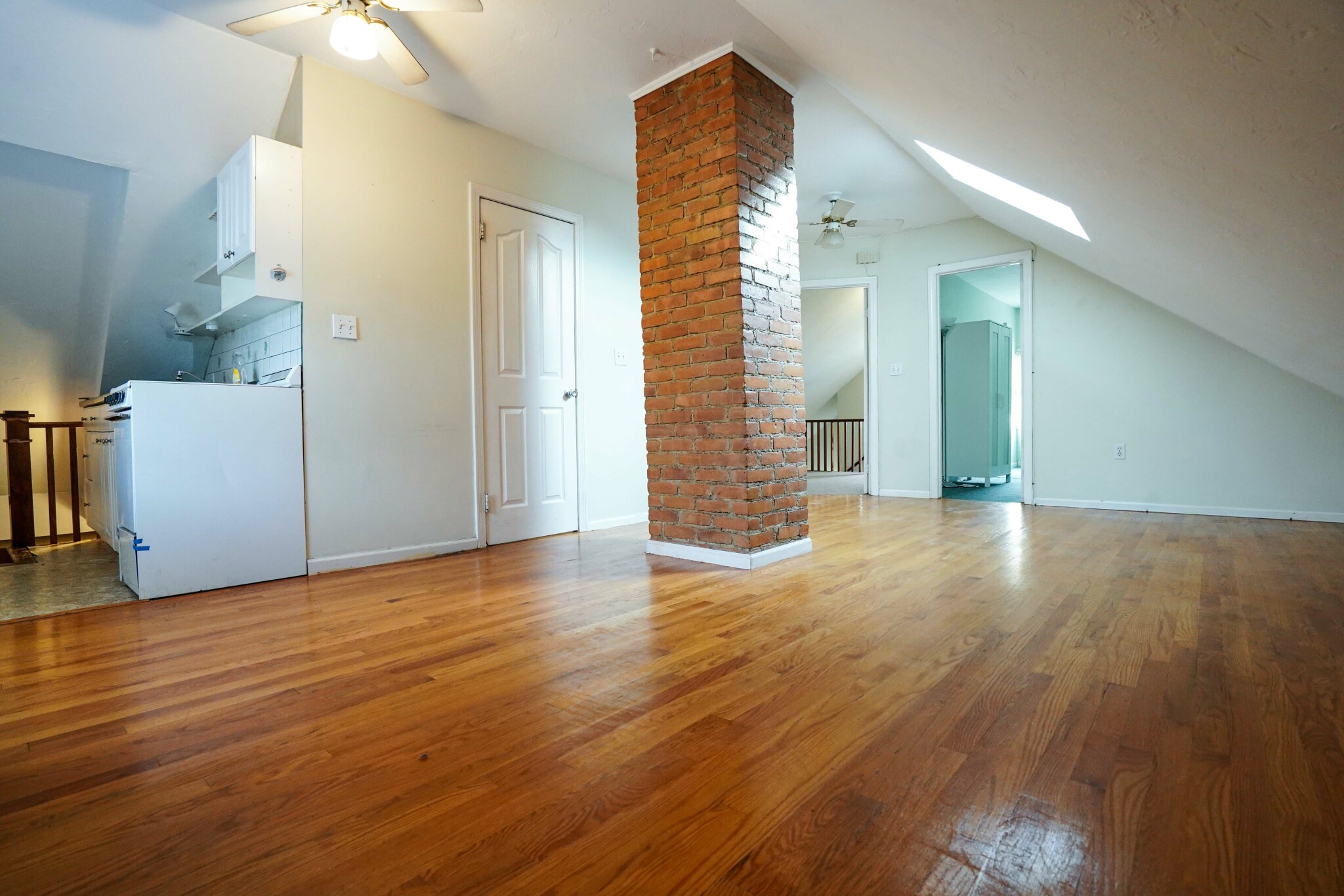 24 Oak Square Ave, Oak Square