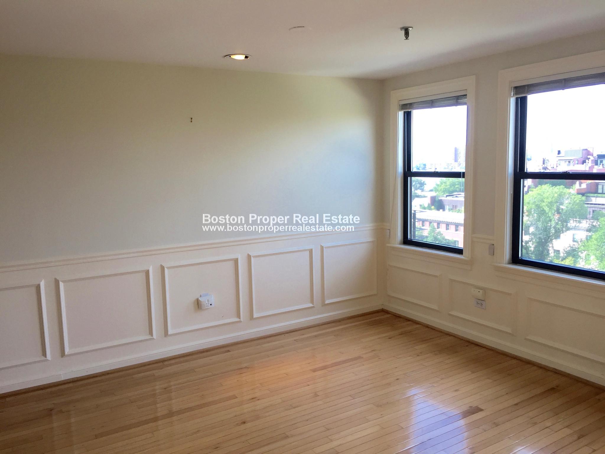 390 Commonwealth Ave, Back Bay