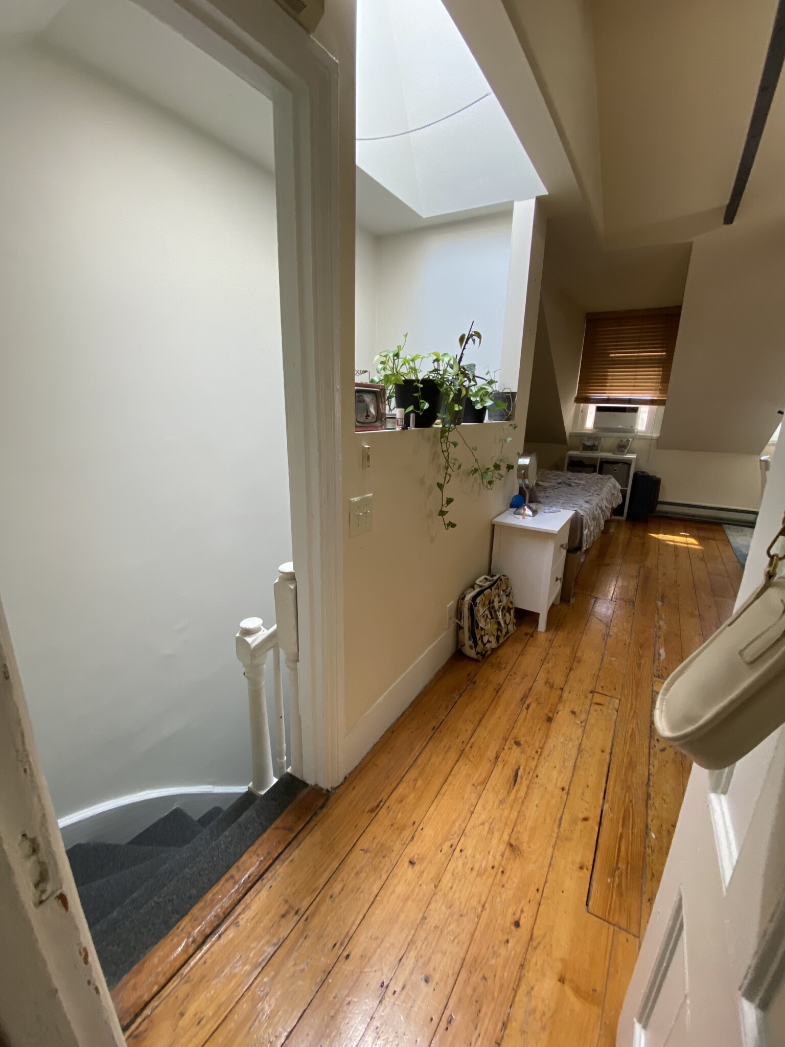 32 Irving St, Beacon Hill