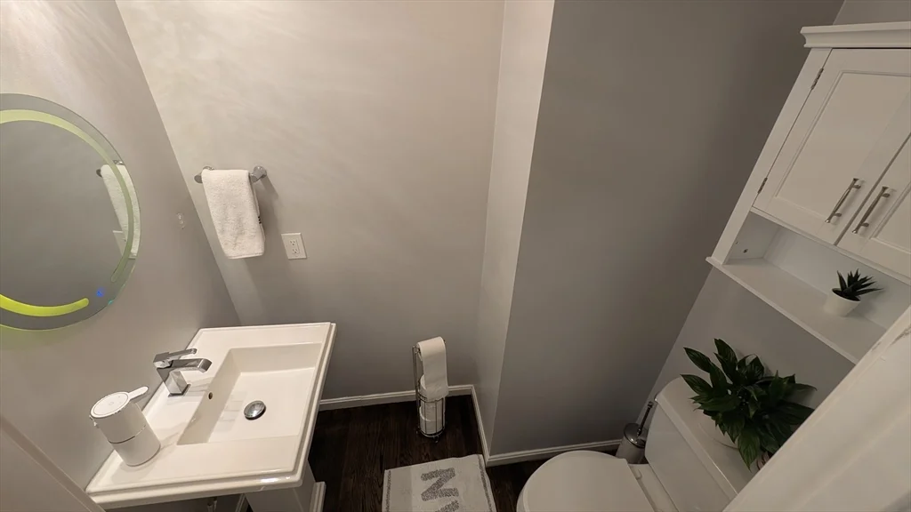 20 Winterberry Way, Bedford