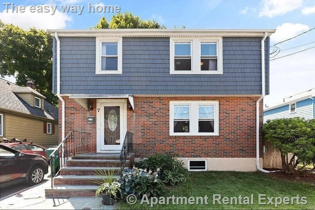 7 Maynard St, Medford Square