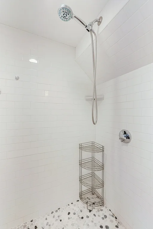 24 Charles St, Westborough