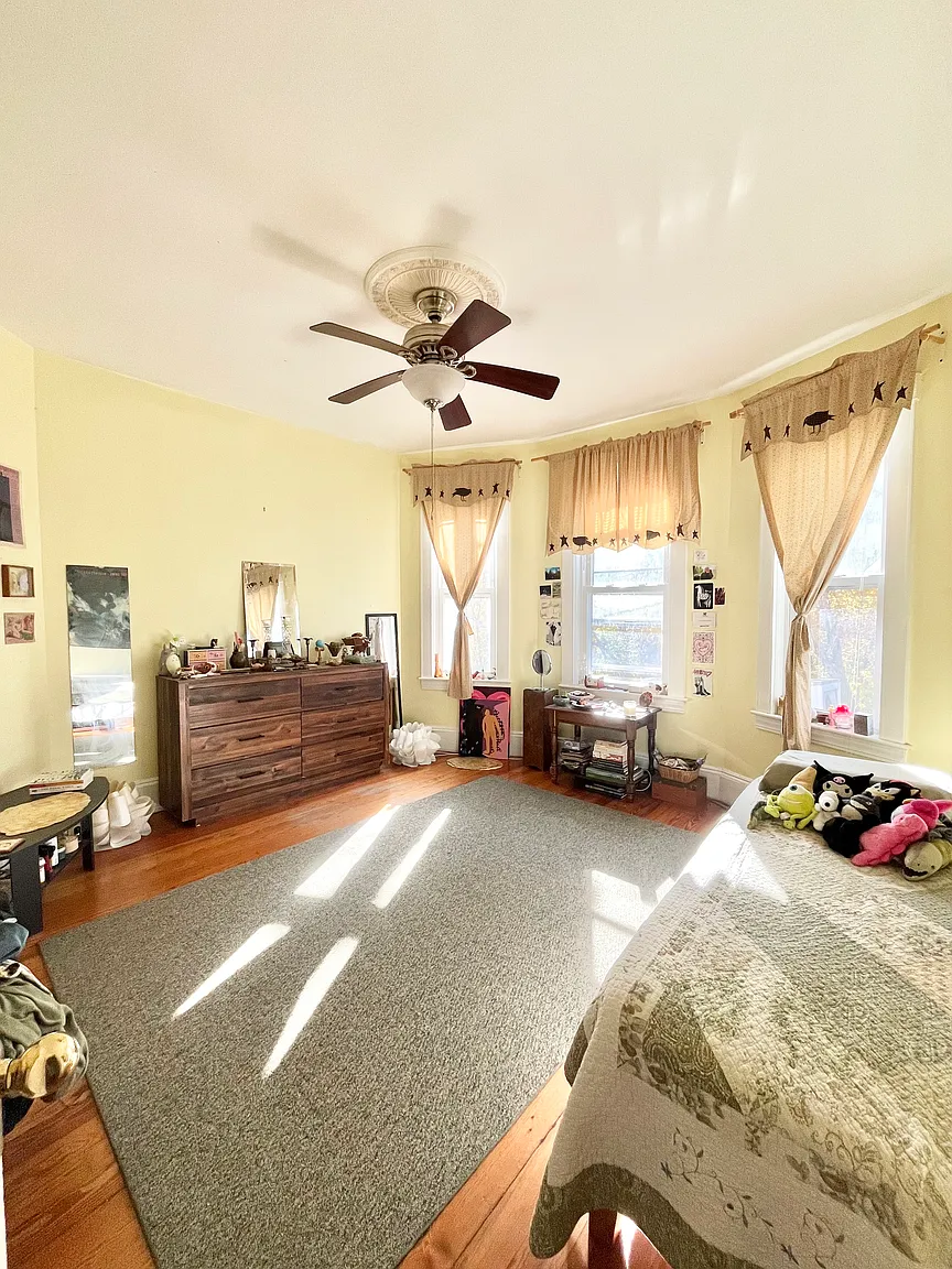 83 Wensley St, Mission Hill