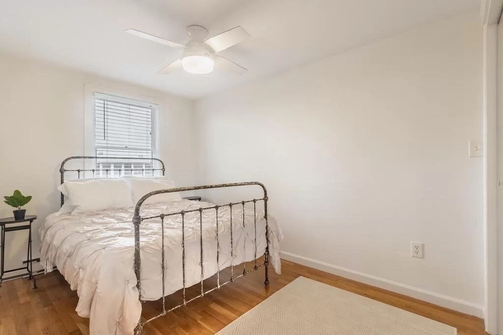 732 E 8th St, South Boston