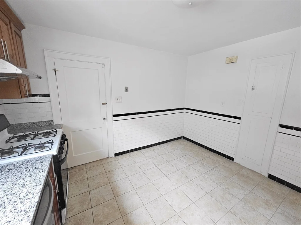 10 Hatherly Rd, Brighton