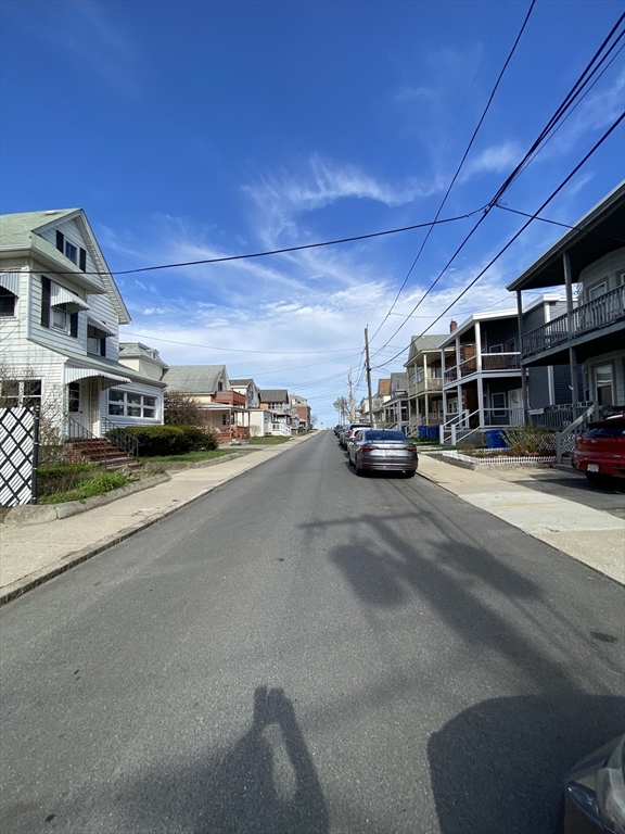 19 Coral Av, Winthrop