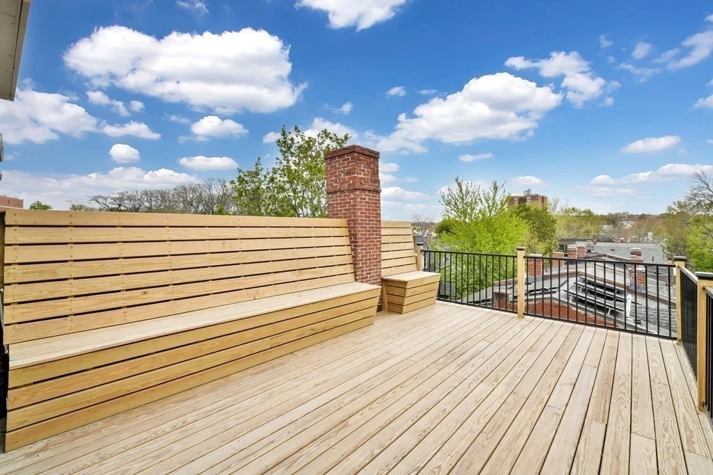 14 Rockland, Roxbury