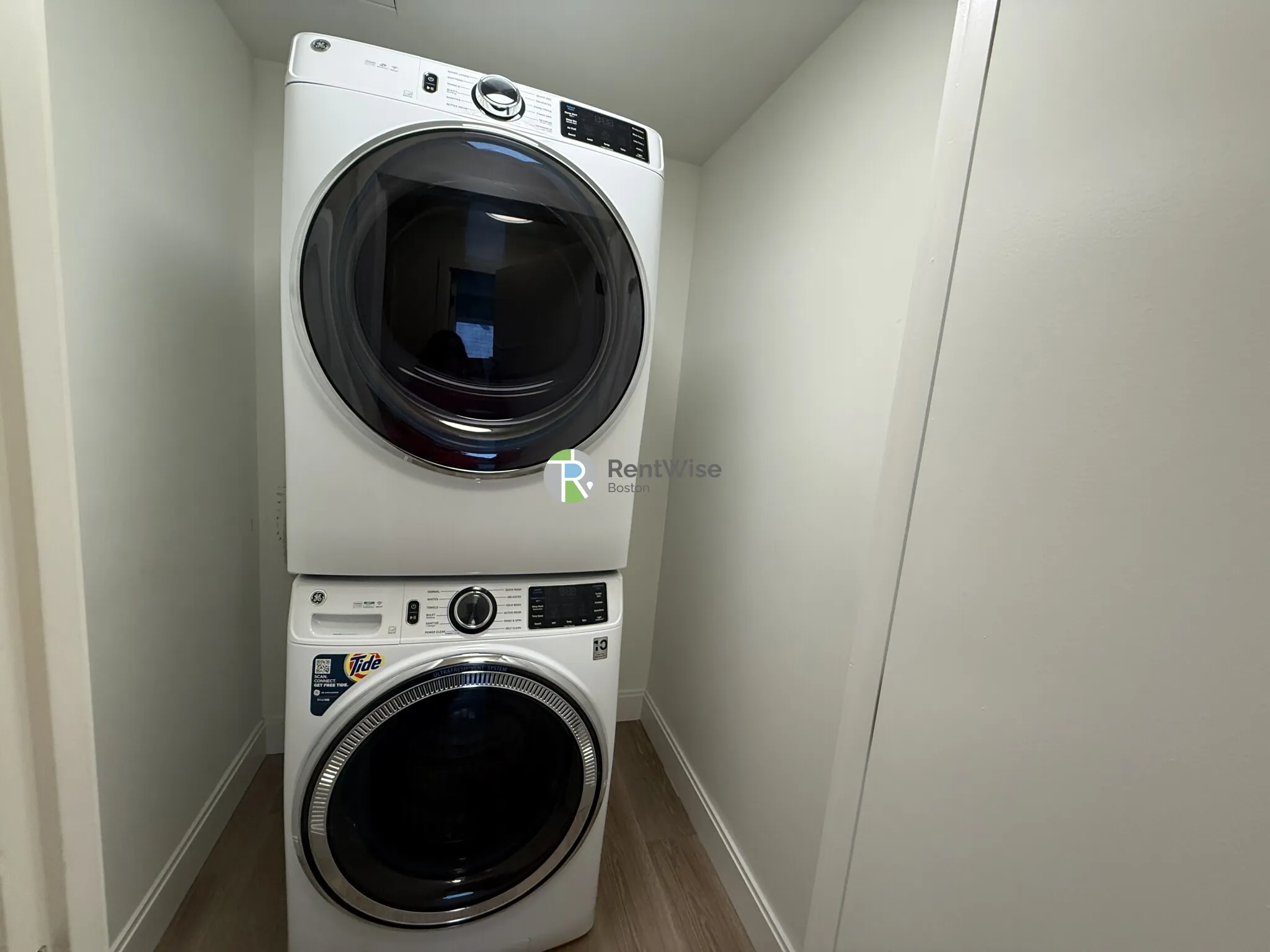 1079 Commonwealth Ave, Allston