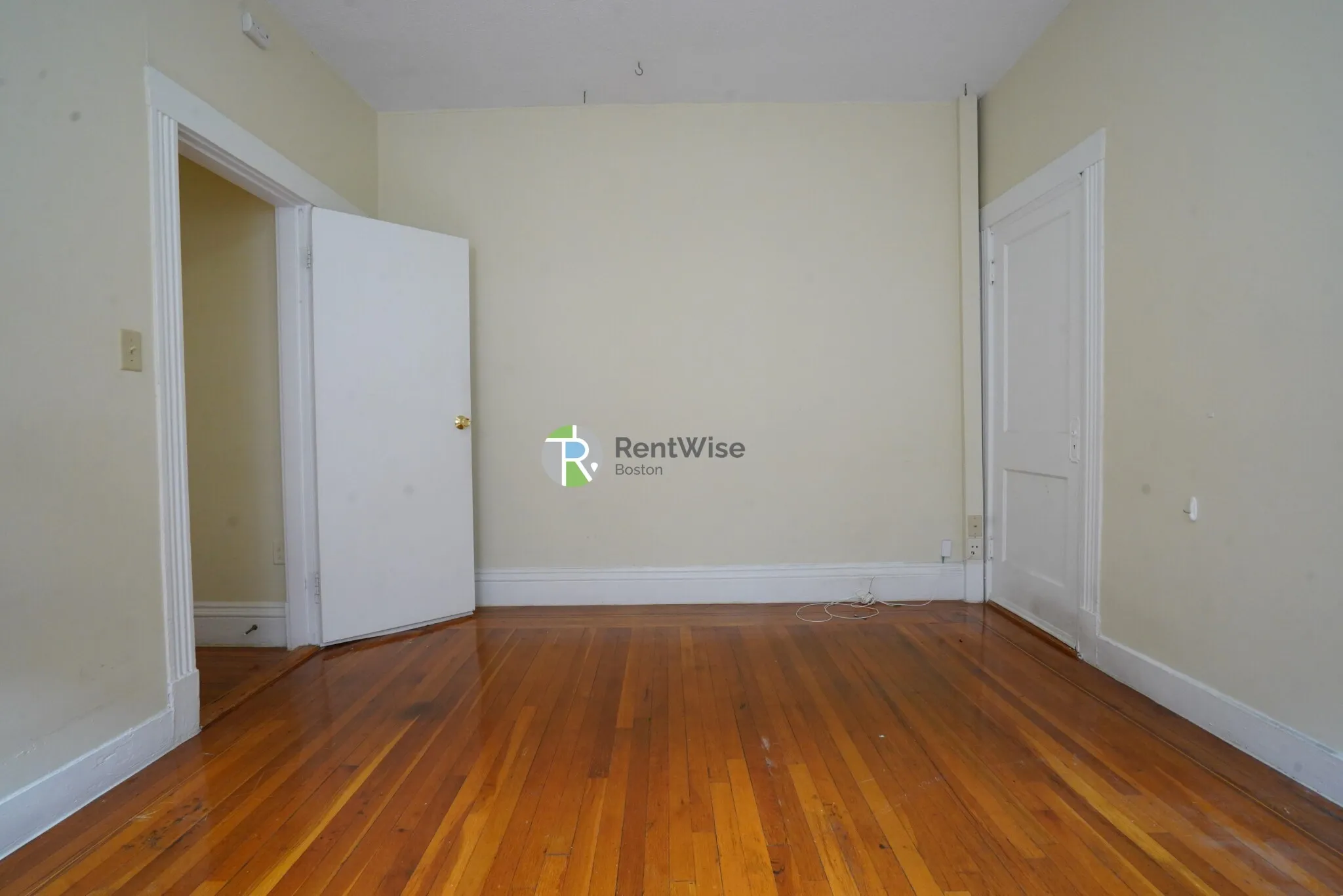 31 Gardner St, Allston