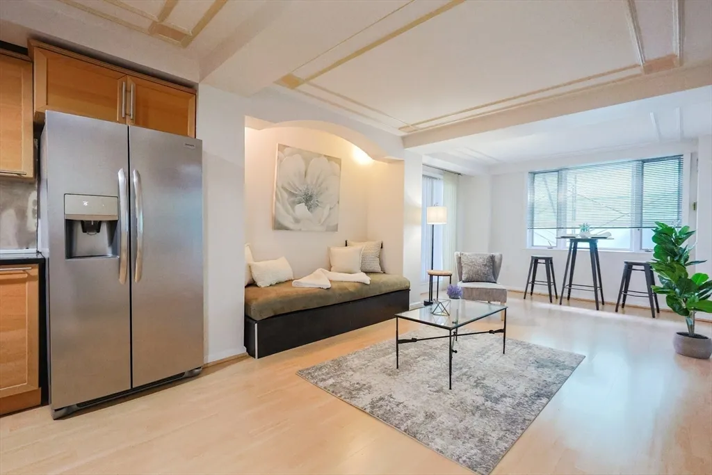 10 Rogers St, East Cambridge