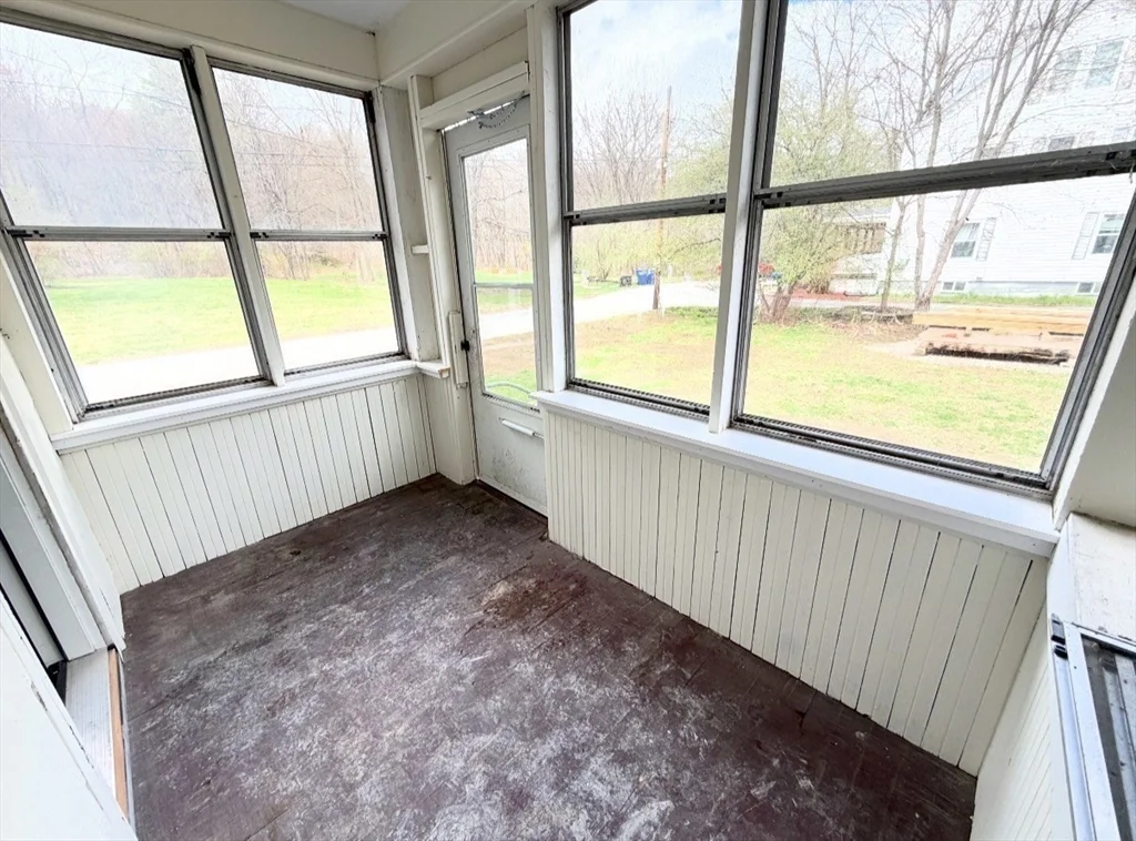 38 A St, West Warren