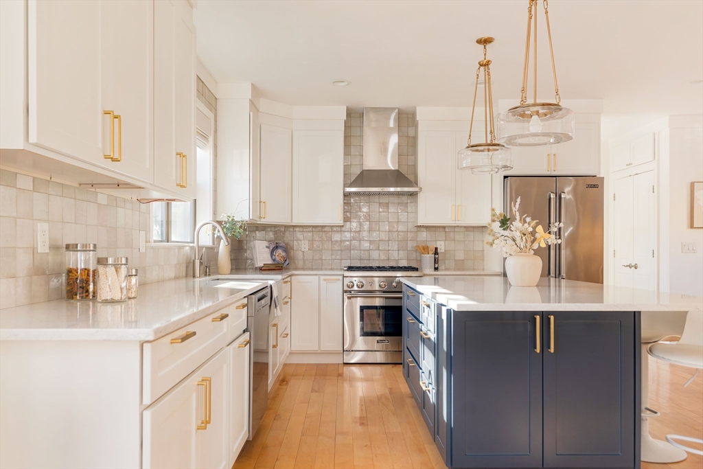 14 Kent Ct, Somerville