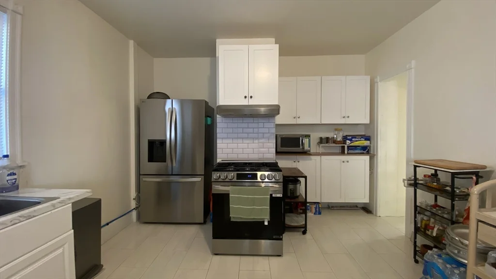 585 Western Ave, Lynn