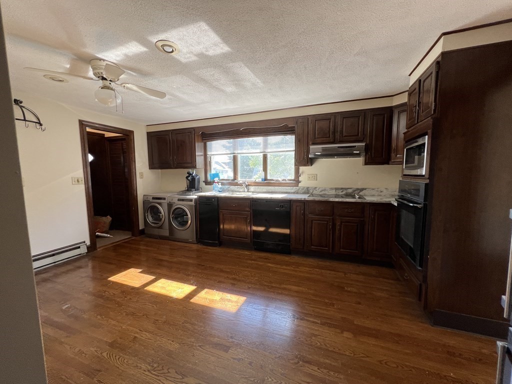 28 Wellesley St, Tufts University