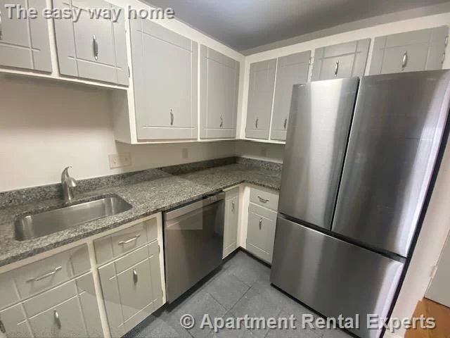 474 Broadway, Magoun Square