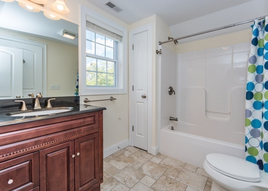 67 Trimount Ave, Waltham