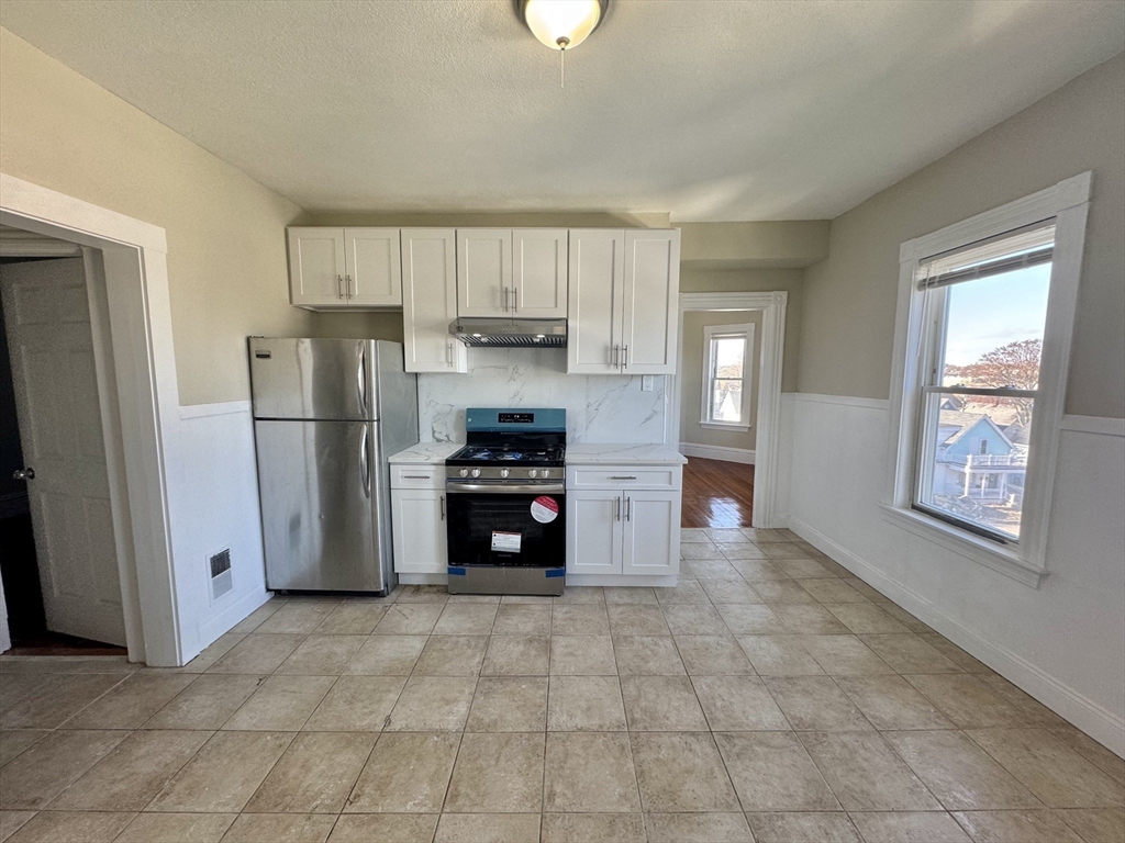 961-963 Broadway, Everett