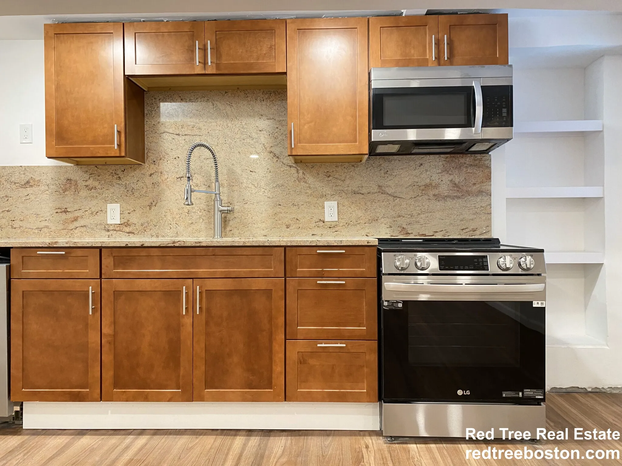 688 Parker St, Mission Hill