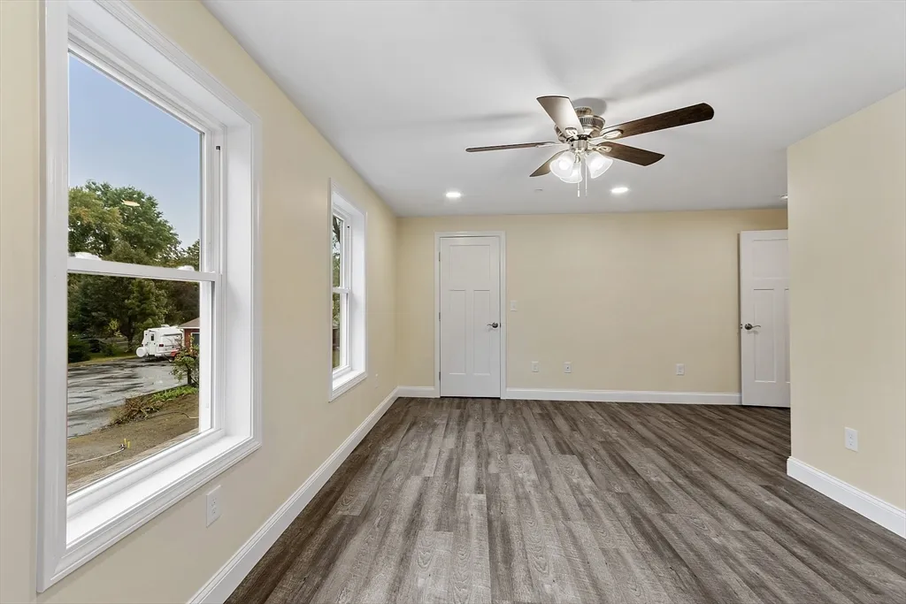 20 Townsend St, Pepperell