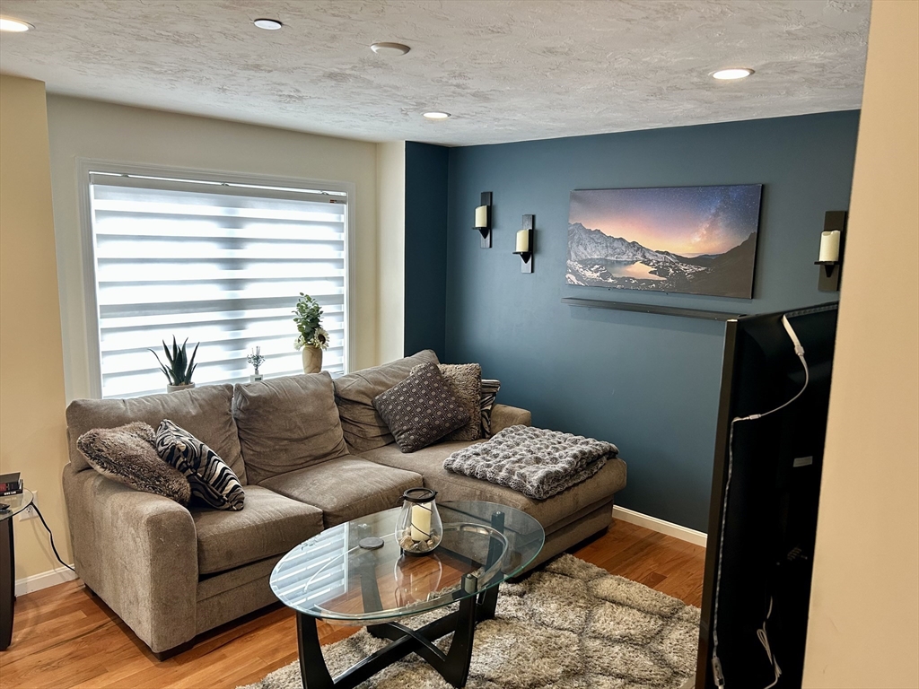 41 Boston Rd, Billerica