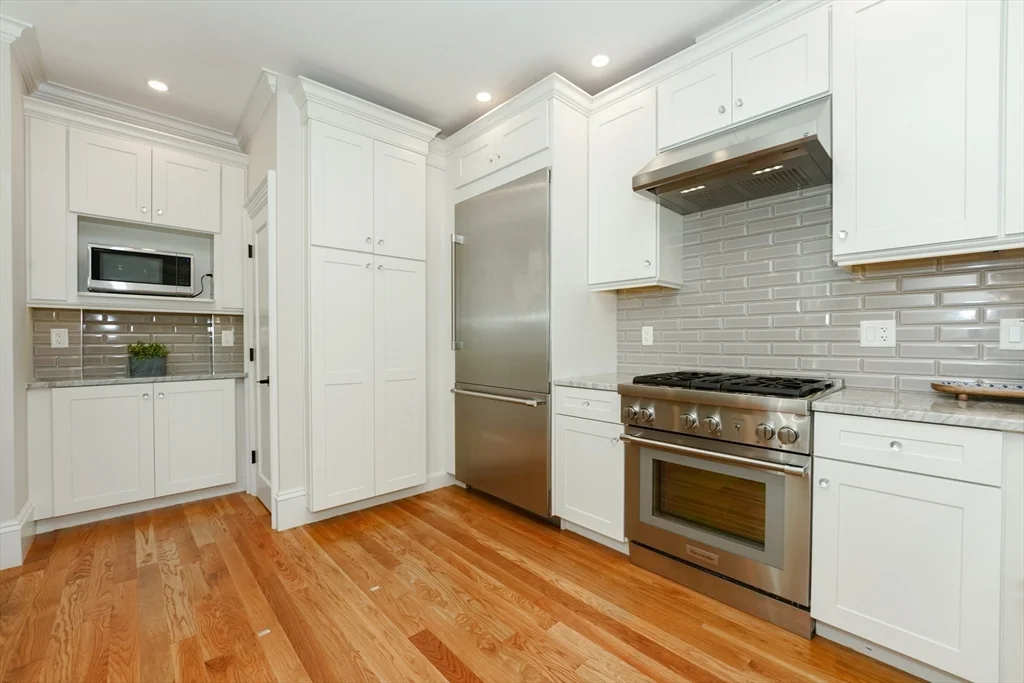 23 Irving St, Mid-Cambridge