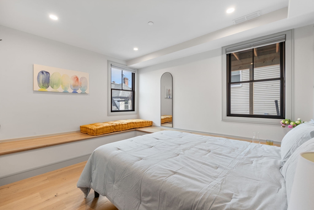 151 Mason Ter, Brookline