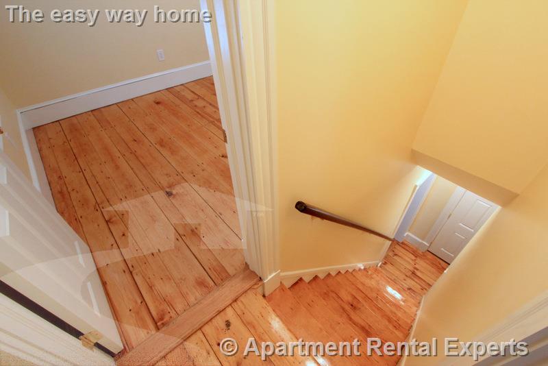 6 White St Pl, Porter Square