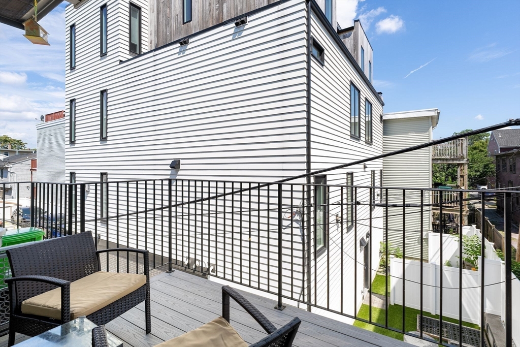 530 E 3rd St, South Boston