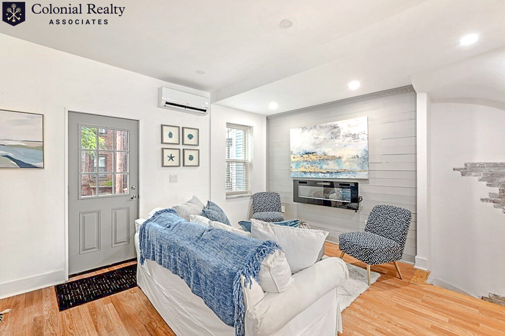 27 Swallow St, South Boston