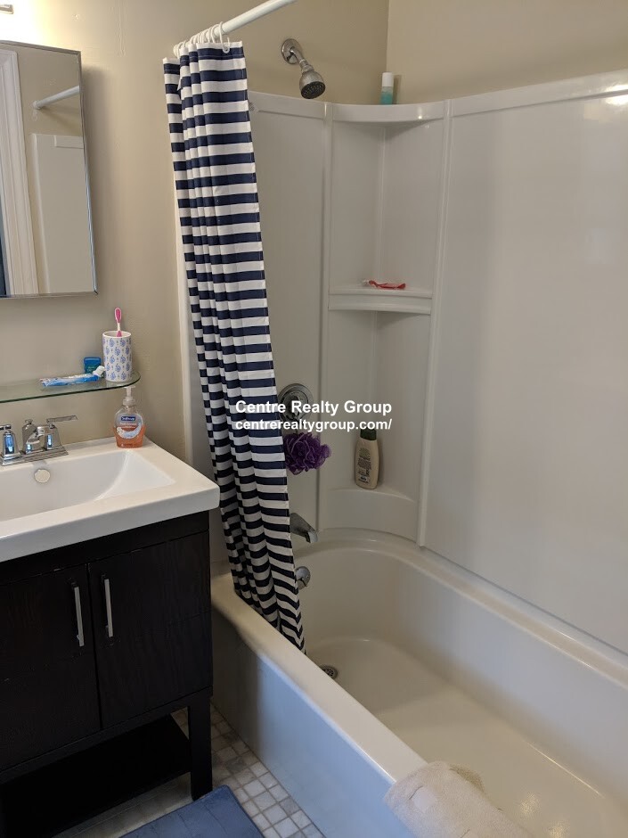 12 Westbourne Rd, Newton Centre