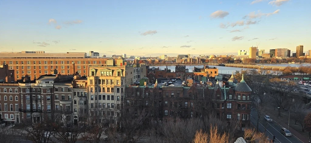 466 Commonweatlh, Fenway