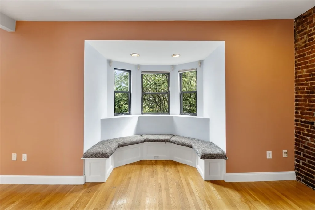 39 Worcester Sq, South End