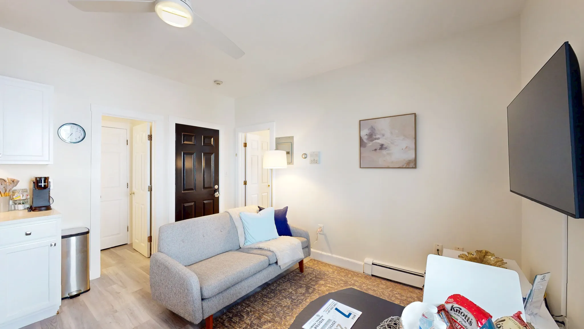 24 Hews St, Riverside