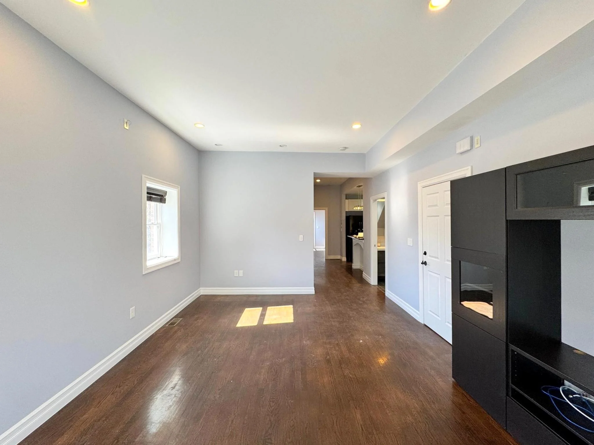 8 Cross Street East, East Somerville