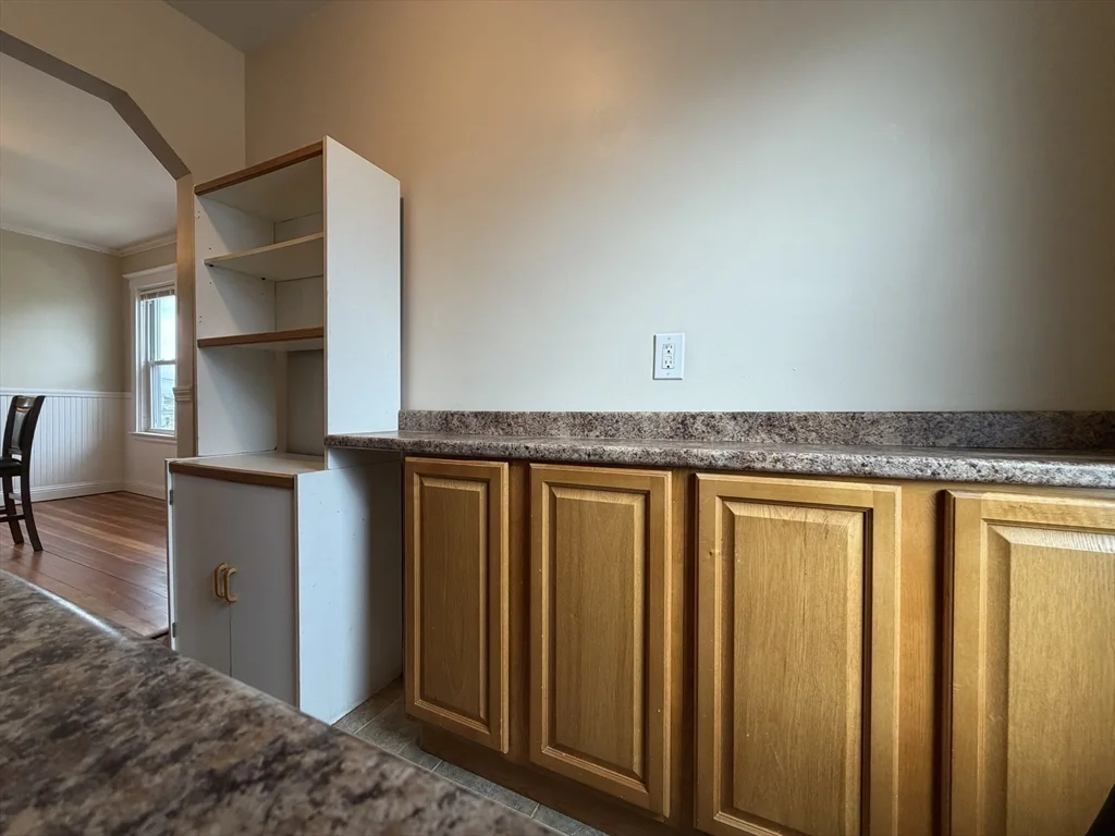 320 Wood St, New Bedford