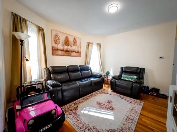 18 Egleston, Jamaica Plain