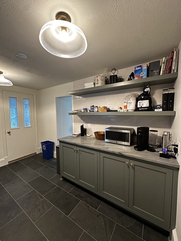 16 Nashua, Magoun Square